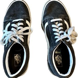Vans size 5.5 Juniors black